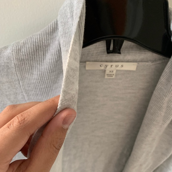 Cyrus Grey cardigan - Picture 4 of 5